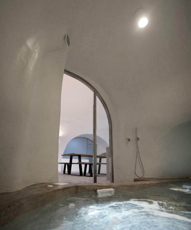 Alluvial Santorini Suites Mesaria Eksteriør bilde
